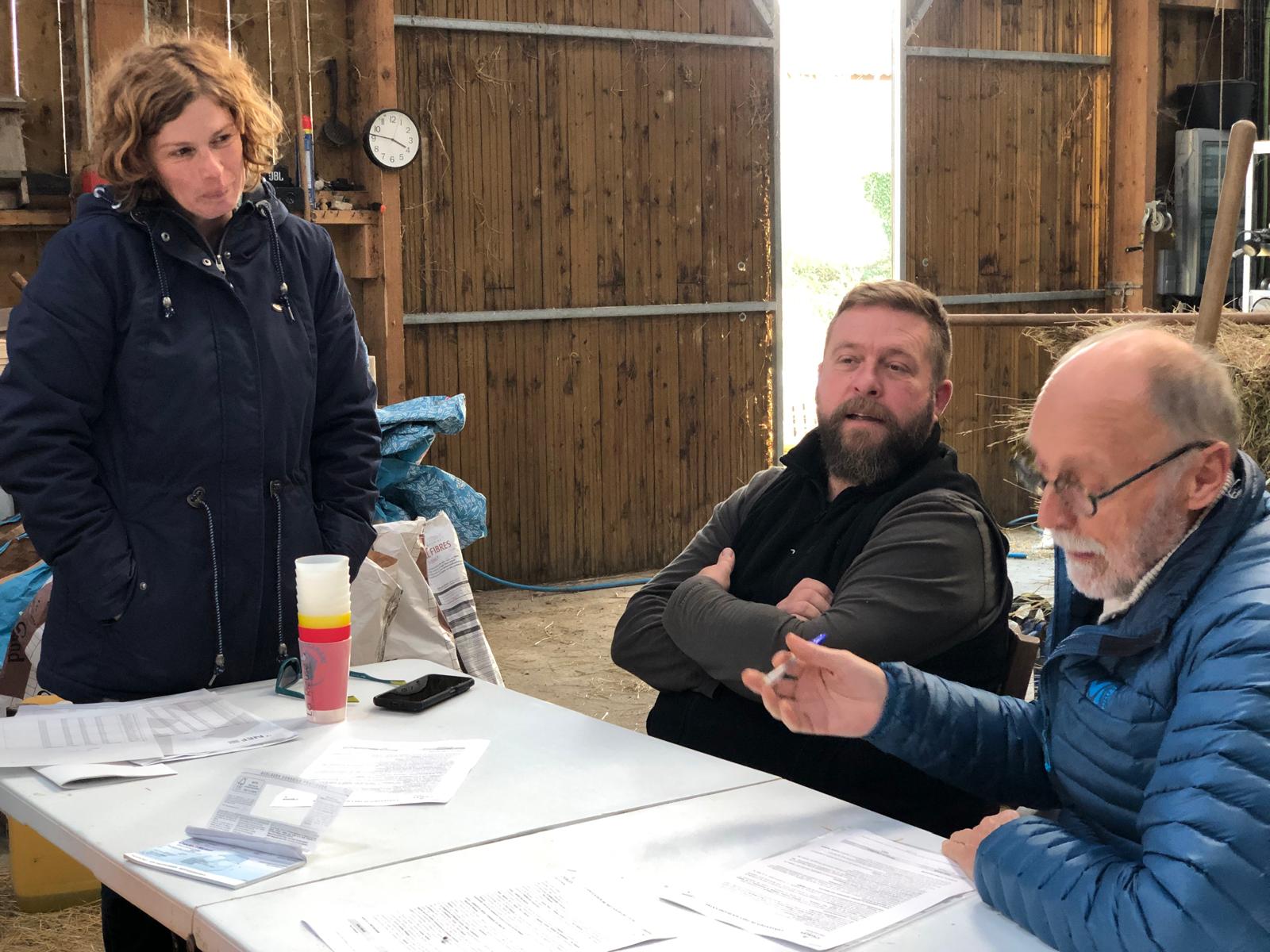 Remise de chèque à La Houlette 2